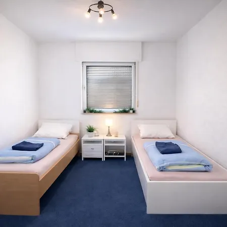 Land Lord 3-4 Sleeping Near Frankfurt Am Main * Eppertshausen