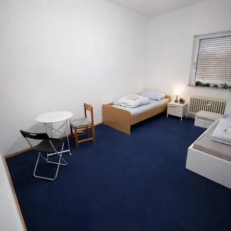 Land Lord 3-4 Sleeping Near Frankfurt Am Main Apartmán *