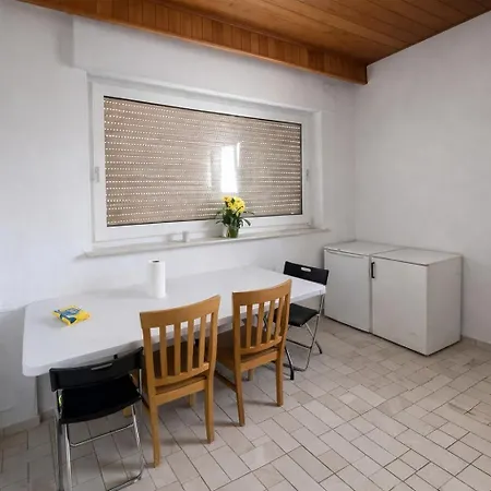 Land Lord 3-4 Sleeping Near Frankfurt Am Main * Eppertshausen