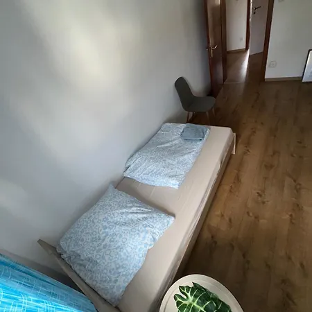 Land Lord 3-4 Sleeping Near Frankfurt Am Main Apartmán *