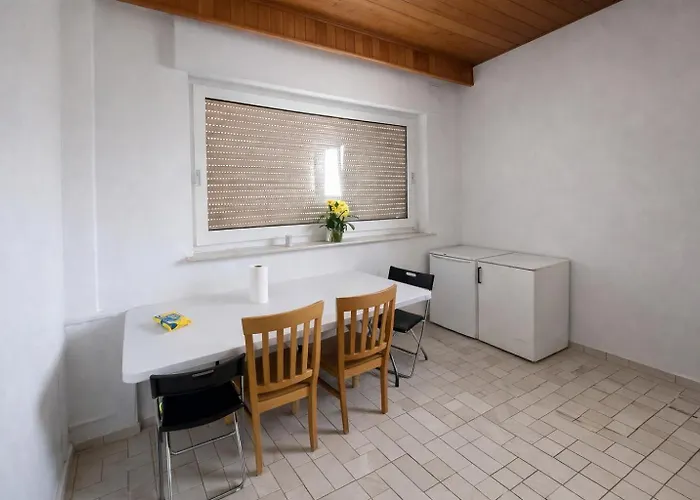 Land Lord 3-4 Sleeping Near Frankfurt Am Main * Eppertshausen