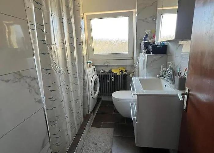 Land Lord 3-4 Sleeping Near Frankfurt Am Main