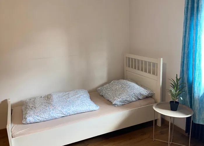 Land Lord 3-4 Sleeping Near Frankfurt Am Main *